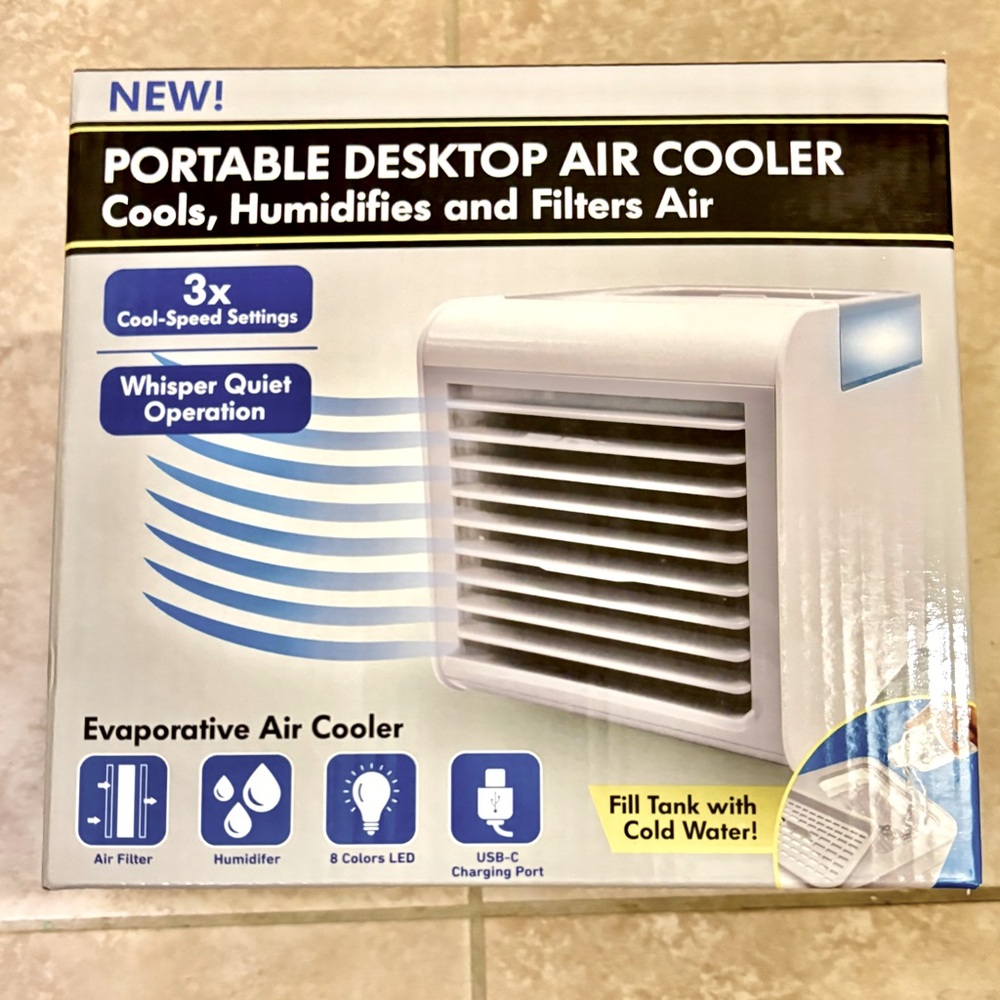 🆕 NWT Portable Desktop Air Cooler, brand new in packaging, white.